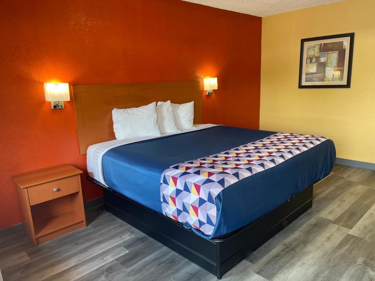 Economy Inn Χοτ Σπρινγκς Εξωτερικό φωτογραφία